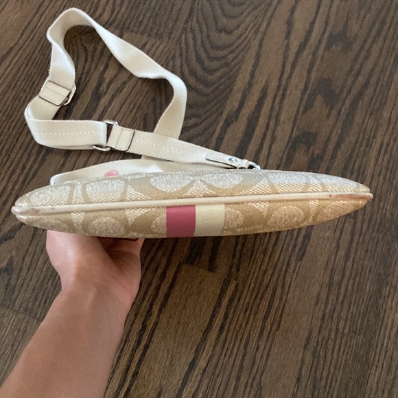 Coach Purse - Picture 12 of 14